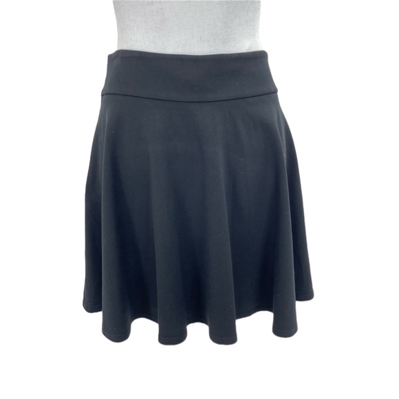 Alexander McQueen Dresses & Skirts - Alexander McQueen McQ Skirt Medium Black